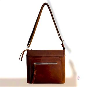 NWOT Concealed Carry Delaney Distressed Leather Crossbody by Lady Conceal